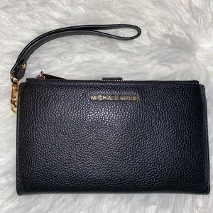 Michael Kors Adele Leather Smartphone Wallet in Black